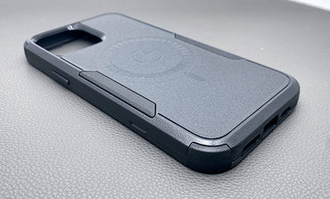 iPhone 13 pro 6.1 Adventurer heavy duty magsafe case (yellow box)