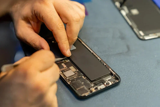 Can a Phone Battery Be Replaced? Signs of a Dying Battery