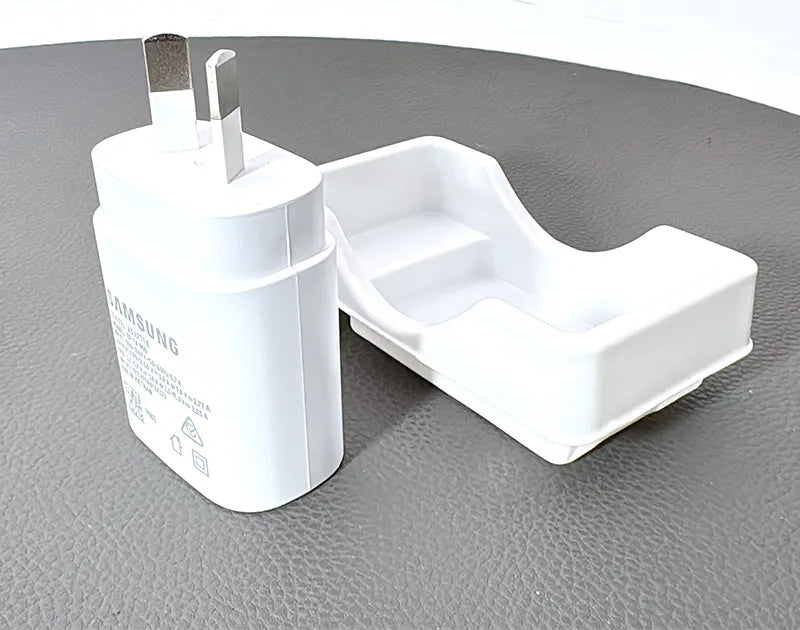 SAM OR PD EPTA800NWEGGB 25W wall charger