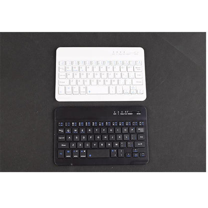Wireless bluetooth keyboard with plain white packaging