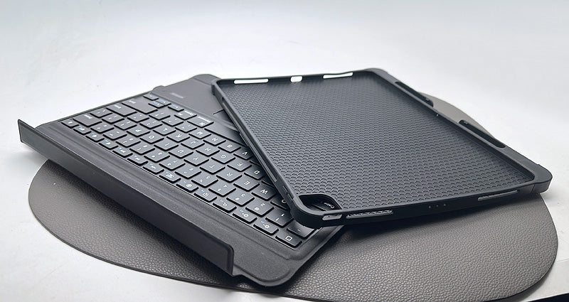 iPad Pro 12.9 2021/2020/2018 Smart magnetic detachable keyboard case T209