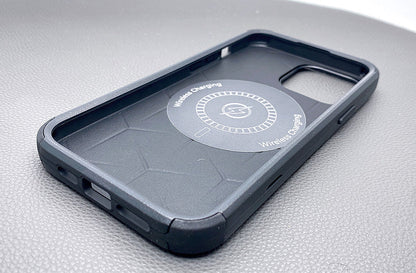 iPhone 13 pro 6.1 Adventurer heavy duty magsafe case (yellow box)